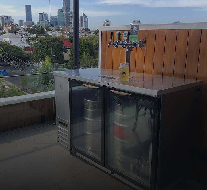 Super Deluxe Double in an outdoor entertaining area